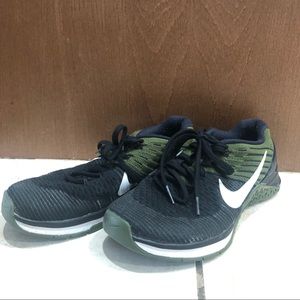 Nike Metcon DSX Flyknit in size 8